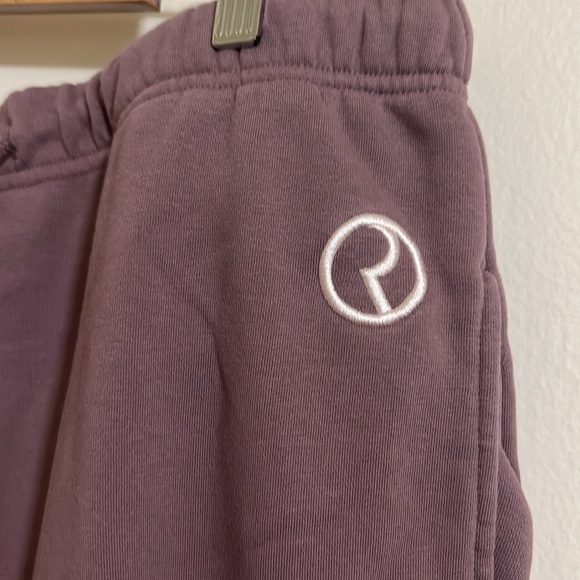 Rare Beauty Selena Gomez Purple Joggers XL - Picture 3 of 7